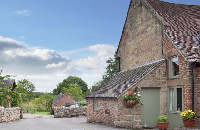 Jasmine Cottage - UK4176