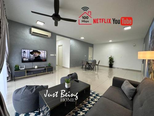 JBH Family Suite for 6pax King/Queen/Single/Sofa