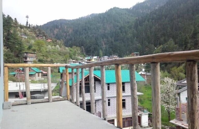 Jibhi Cottage