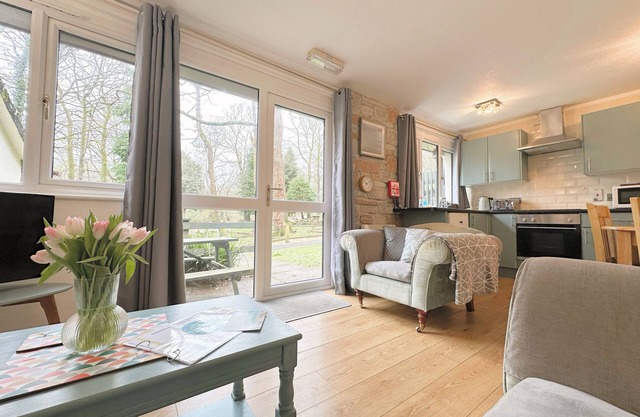 Joyful Cottage, holiday park retreat