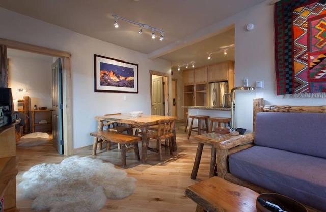 Juniper Springs Lodge #426 - Luxury Ski in Ski out! 2 Bedroom; (End Unit)