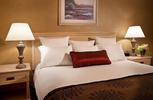 Just What You Were Looking For! Pets Allowed, Free Parking & Airport Shuttle