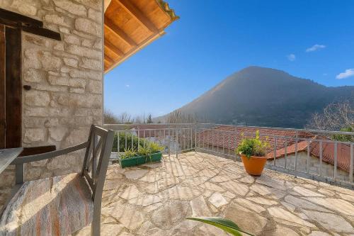 Kalavrita Winter Retreat - Homely Spacious Chalet