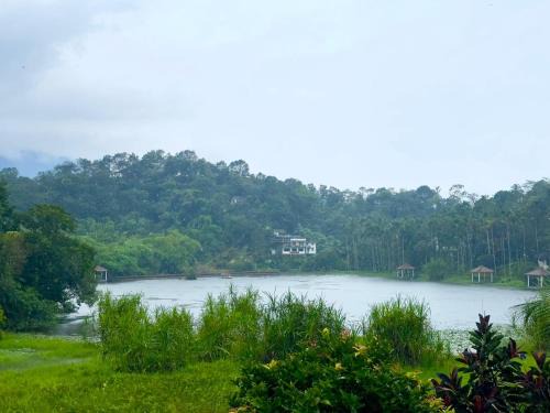 Karlad Lake Palace Waterfront Resort