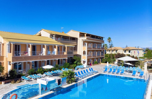 Kavos Plaza Hotel