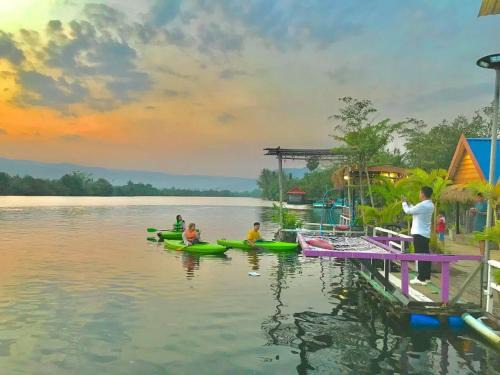 Kayak Kampot