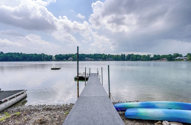 Kayaks, Rowboat & Game Room - Gilead Lake Getaway!