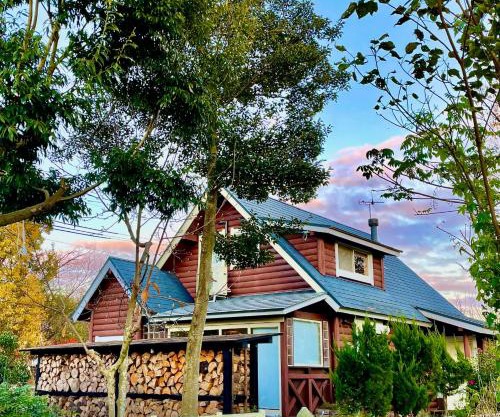 Kazenone Villa 風の音ヴィラ - A Stylish Forest Villa with Herb Garden & Cozy Fireplace