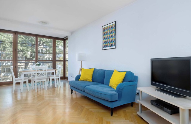 Kazimierza Wielkiego 84 | Cracow | 2-Bedroom Apartment | Parking | Balcony