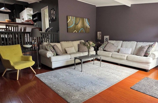 Kedumba Cottage: Gorgeous Home 2 Min Walk to Town