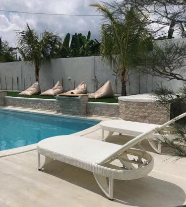 Kelapa Surf Villa