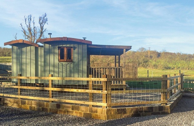 Keldholme Shepherds Hut Two - UK48621