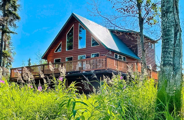 Kenai Riverfront Cabin, Private Fishing Platforms, Newly Remodeled