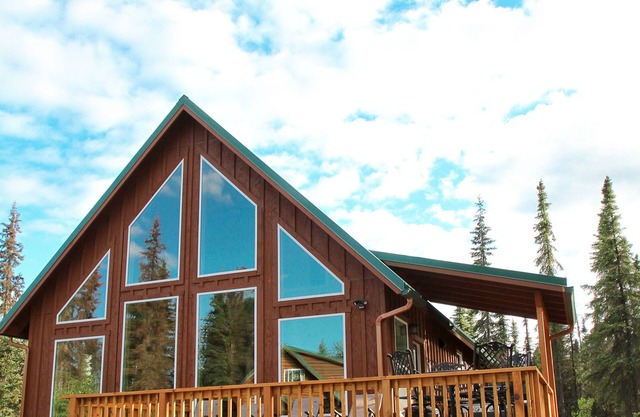 Kenai Riverfront Cabin, Private Fishing Platforms & Processing Room