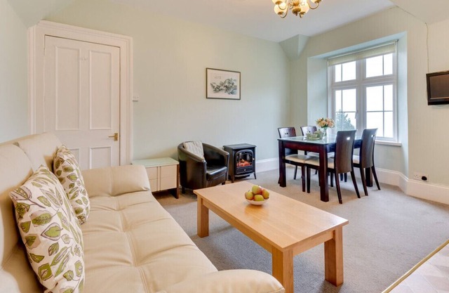 Kentisbury - Two Bedroom Apartment, Sleeps 4