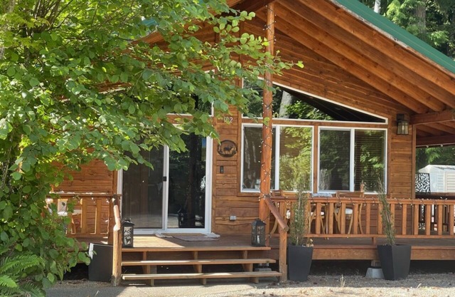 Kick back and relax at the Fairway Cabin!