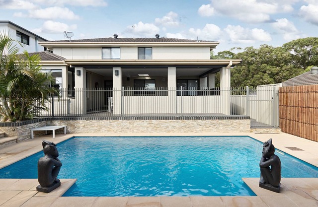 KINARA - BRAND NEW 5 Bedrooms, POOL, Walking distance to beach