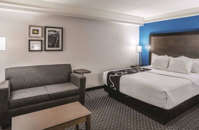 King Bed Executive Room at La Quinta Inn & Suites by Wyndham Phoenix Chandler