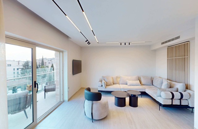 KING DAVID RESIDENCES-Luxurious Apartment with JLM walls Views