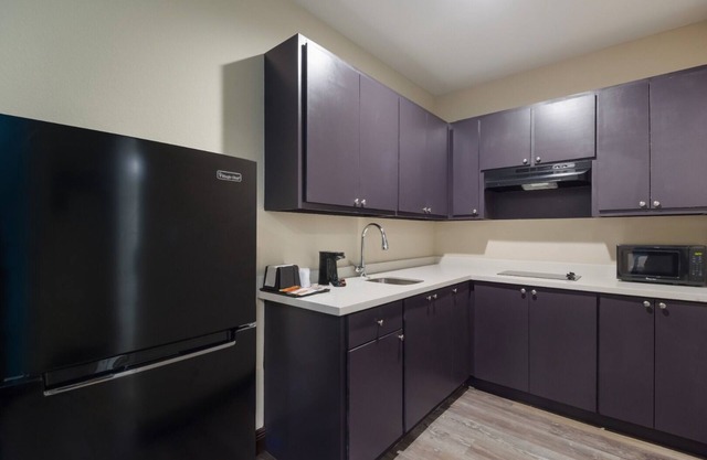 King Kitchenette Non-Smoking, Scottish Inns, Free Parking, Near Galveston Beach