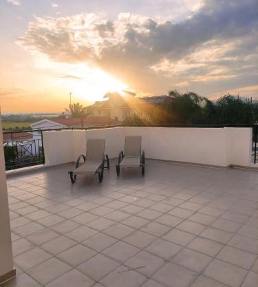 Kiti 2 bedroom Penthouse