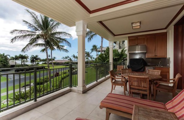Kolea 7B - 3 Br condo by RedAwning