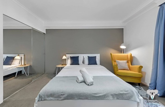 KozyGuru | Haymarket | Best Location Studio