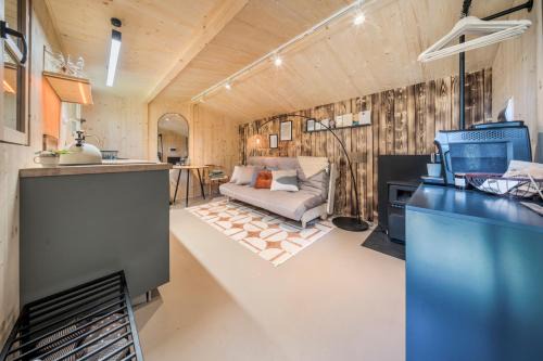 Kraska u Olšovce, Jedovnice v Moravském krasu