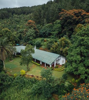 Kudaoya Bungalow by Lalan Leisure