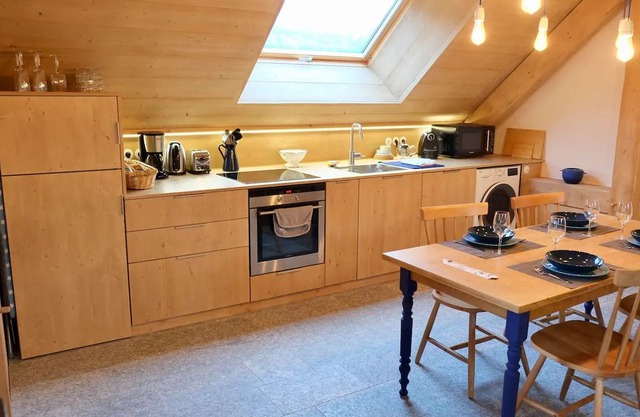 L'Alpage de la Bergerie, apartment in old farmhouse!