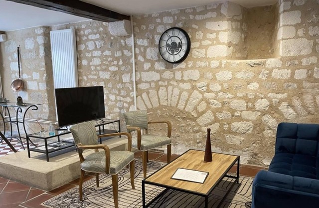 L'Atelier-Apartment-Superior-Ensuite with Shower-City view