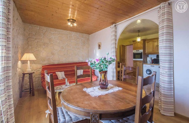 L'ECLAIRCIE - THOIRY