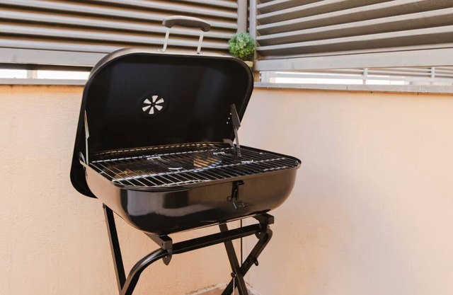 La Caseta de Cercs: Barbacoa+ Mascota