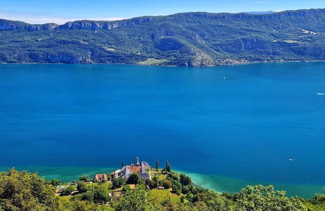 "la Croix du Nivolet" : les perles de Sophie