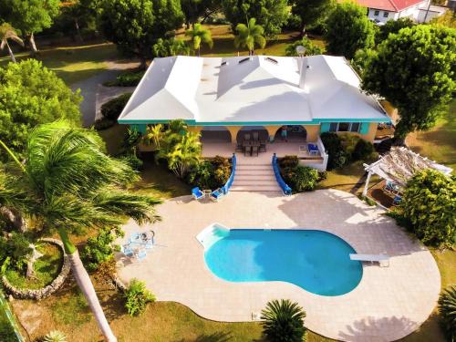 La Grande Princesse Deja Blue