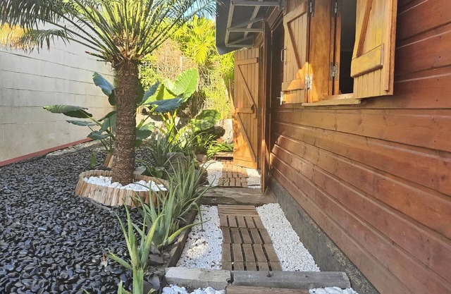 La Petite Case Tomi, typical Creole vacation home in Saint-Louis, Reunion Island