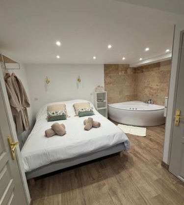 La ptite suite de Julie avec balneo