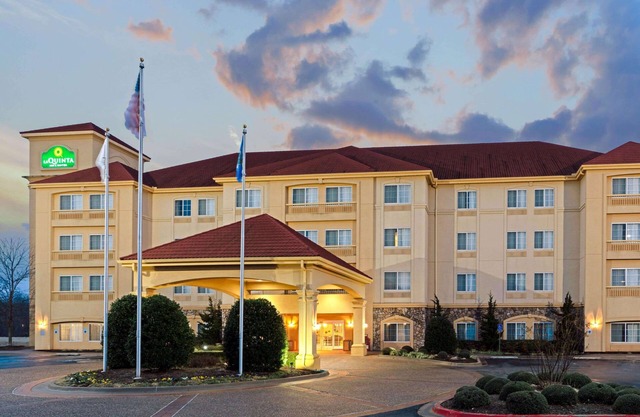 La Quinta Inn & Suites by Wyndham Stillwater-University Area