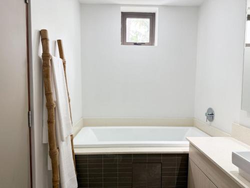 La Residence with LOV