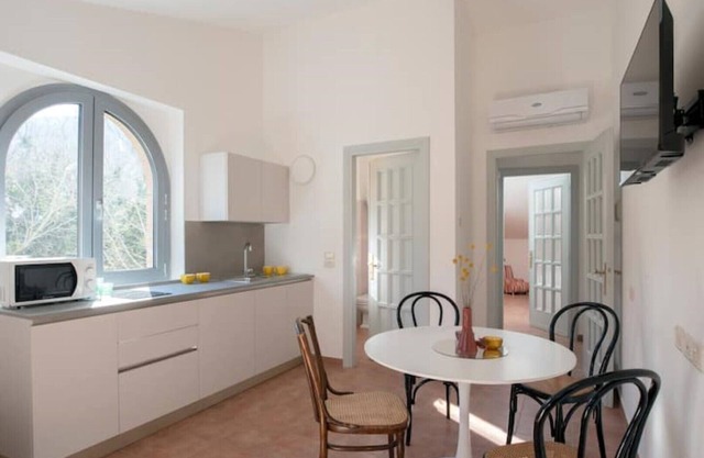 La Rocca Apartment, sourrounded by greenery