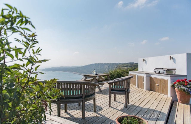 La Vue by Bloom Stays - sleeps 2 in an Airstream with amazing views!