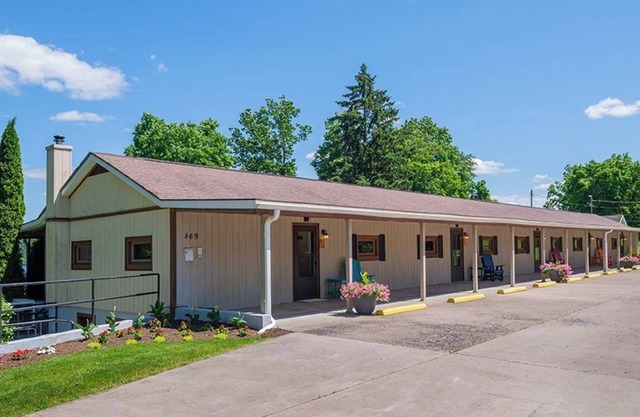 Lady of the Lakes Suites 4: Flight over Keuka