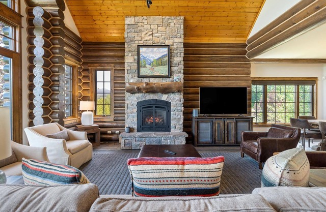 Ladyslipper Cabin at Bronze Buffalo Ranch