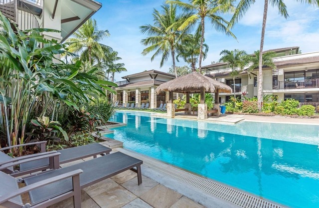 Lagoon Breeze Swim out Temple Resort Stay