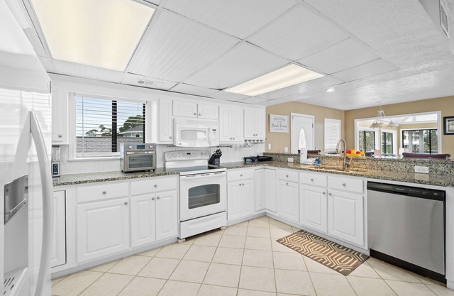 Lagoon Cocoon by Book That Condo