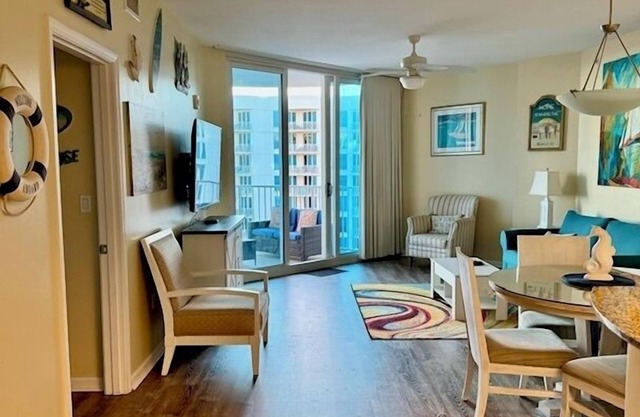 🌴Lagoon Pool-Partial Gulf View-Walk to beach-Beach Shuttle-Palms Resort #11009⛱️