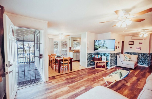 Laie Ohana Escape - AC Bedrooms, near beaches, PCC