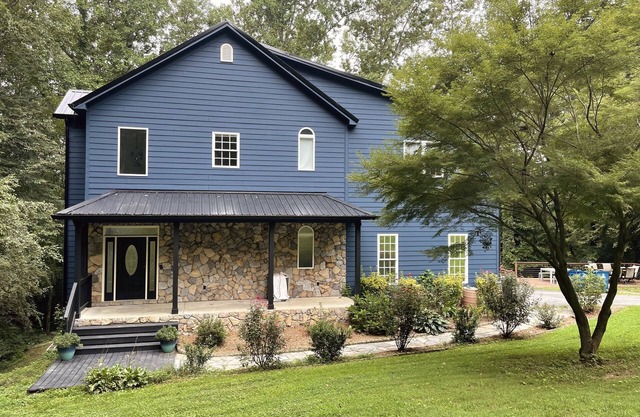 Lake front home away from home