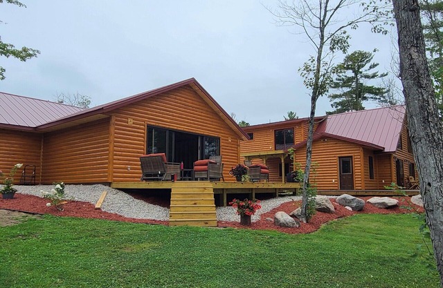 Lake House Retreat in Cotton, MN with 1000 ft of lake frontage!