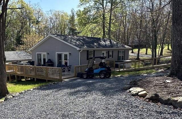 “Lake Life”, a new lake side SMART HOME at Smith Mountain Laken